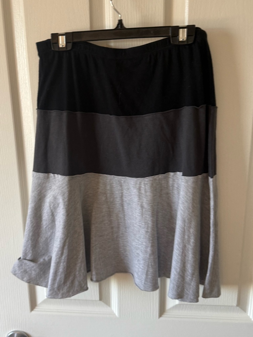 Necessitees Color Block Tiered Skirt Black Gray Size L Made in USA - Picture 2 of 10